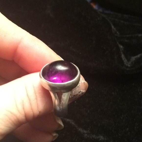 Beautiful Raw purple Amethyst Ring - Picture 3 of 4